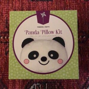 Pinwheel Crafts l NIB Panda Pillow Kit